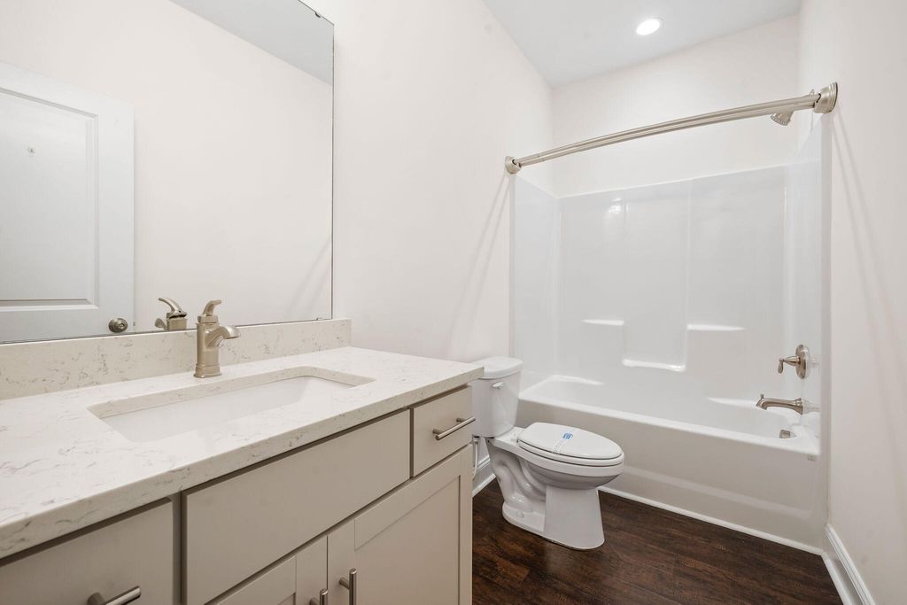 Image 17 of property listing at 112 Shadybrook Drive, Summerville, SC 29486