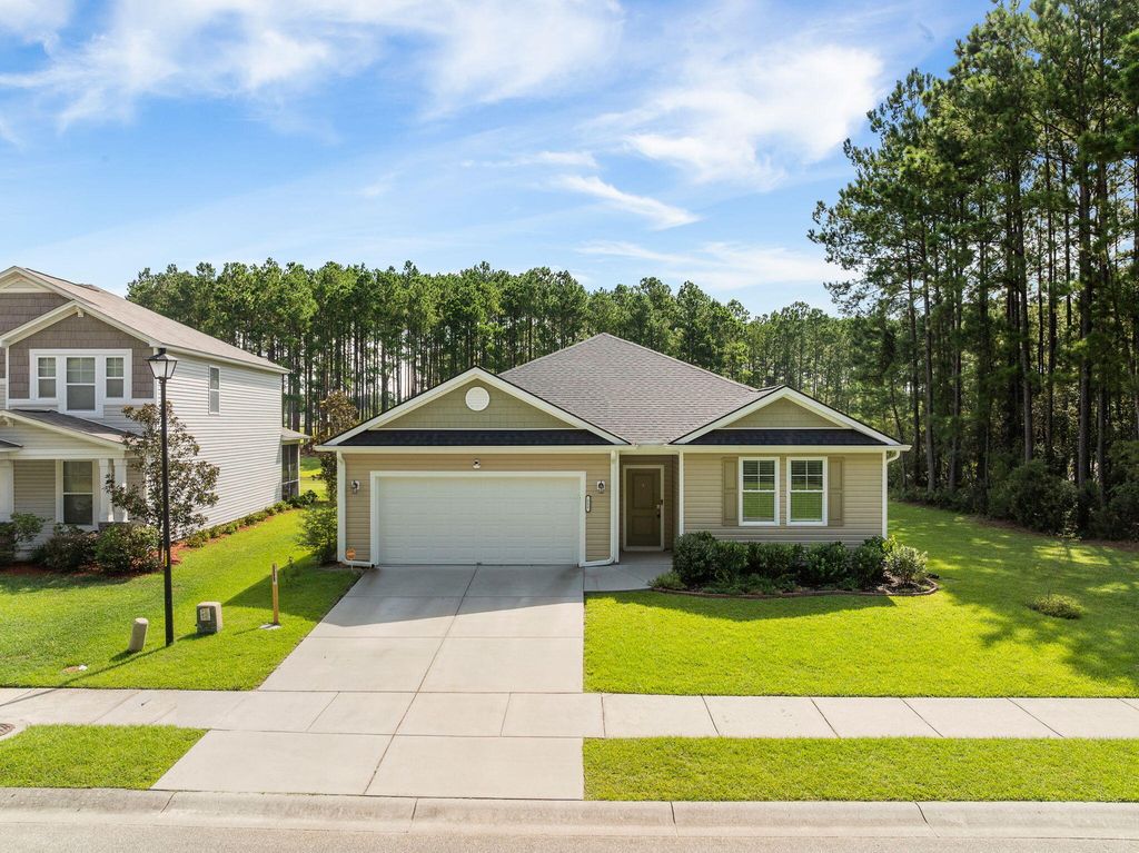Image 21 of property listing at 112 Shadybrook Drive, Summerville, SC 29486