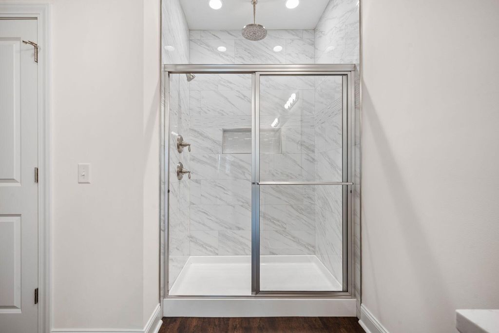 Image 7 of property listing at 112 Shadybrook Drive, Summerville, SC 29486