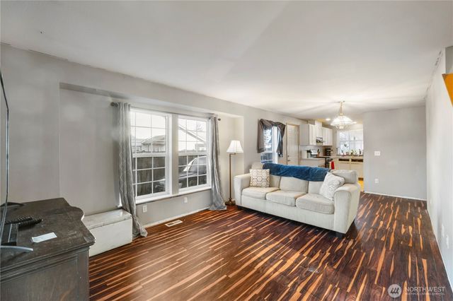 308 Longmire Street NW, Yelm, WA 98597