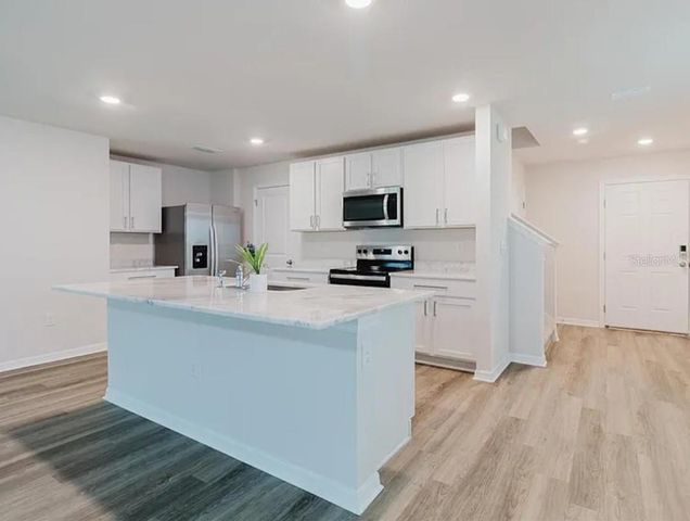 5846 SILVER MOONLIGHT DRIVE, Palmetto, FL 34221