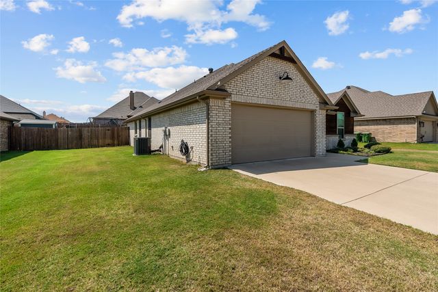209 Rees Avenue, Godley, TX 76044