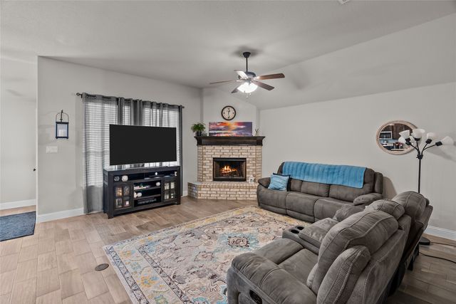 209 Rees Avenue, Godley, TX 76044