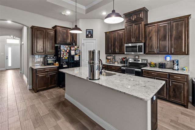 209 Rees Avenue, Godley, TX 76044