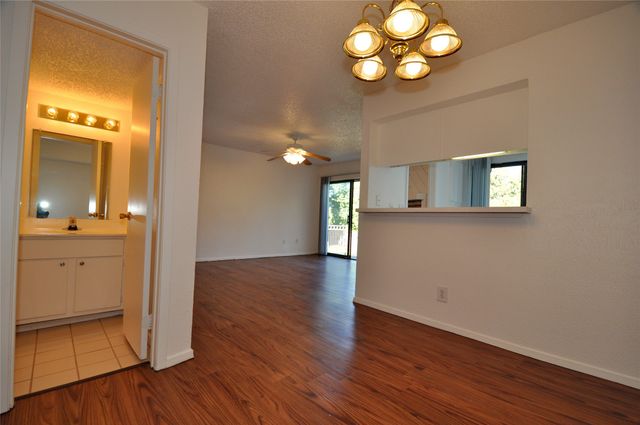 2610 Lakehill Lane 12c, Carrollton, TX 75006