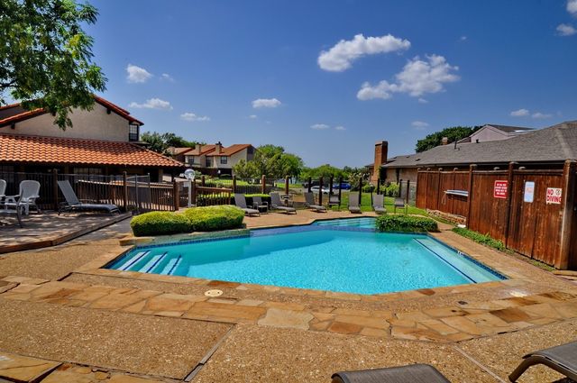 2610 Lakehill Lane 12c, Carrollton, TX 75006