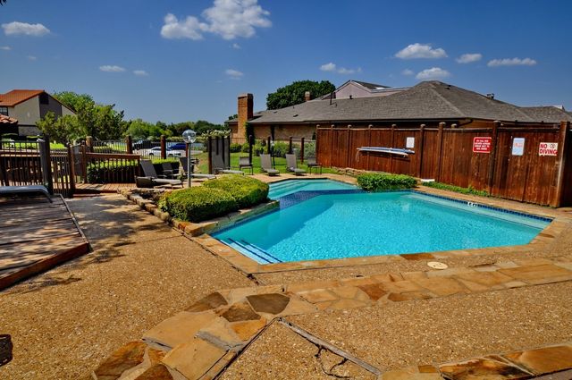 2610 Lakehill Lane 12c, Carrollton, TX 75006