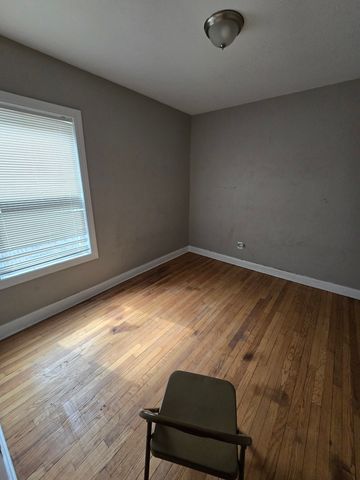 9130 S Throop Street, Chicago, IL 60620