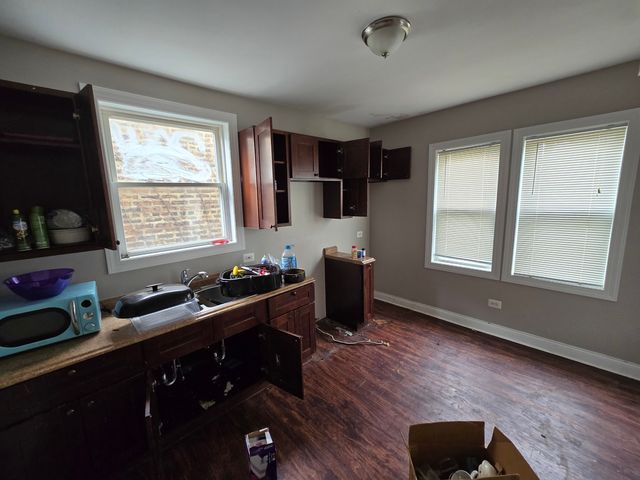 9130 S Throop Street, Chicago, IL 60620