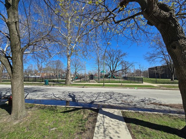 9130 S Throop Street, Chicago, IL 60620