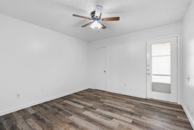 100 & 102 Oakwood Lane, Kennedale, TX 76060