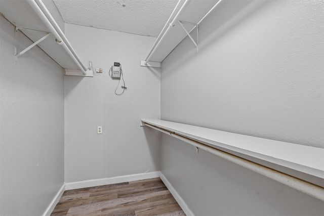 100 & 102 Oakwood Lane, Kennedale, TX 76060