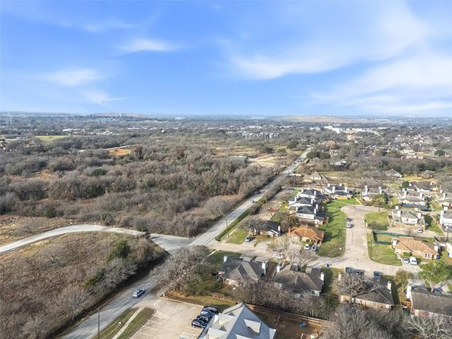 100 & 102 Oakwood Lane, Kennedale, TX 76060