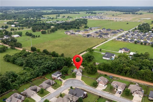 770 Hawthorn Way, Centerton, AR 72719
