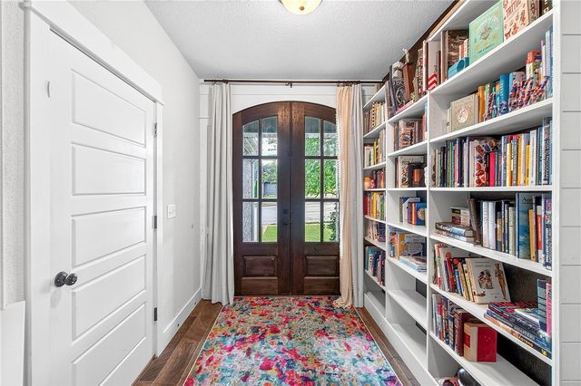 770 Hawthorn Way, Centerton, AR 72719