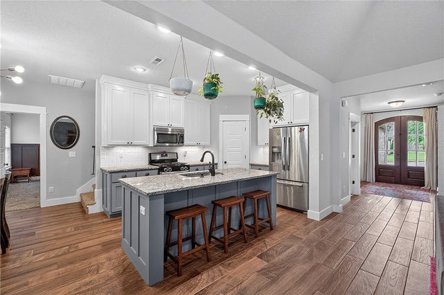 770 Hawthorn Way, Centerton, AR 72719