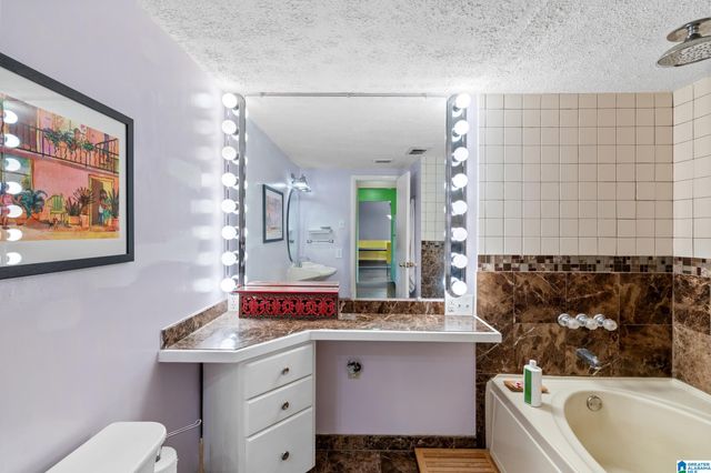 2407 Arlington Cres Apt E, Birmingham, AL 35205