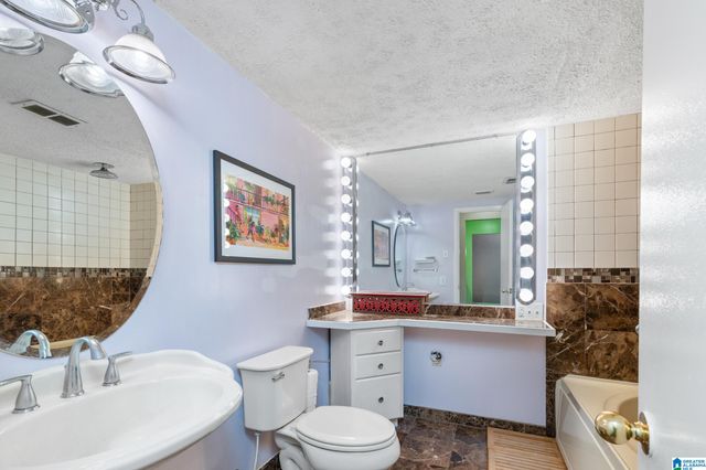 2407 Arlington Cres Apt E, Birmingham, AL 35205