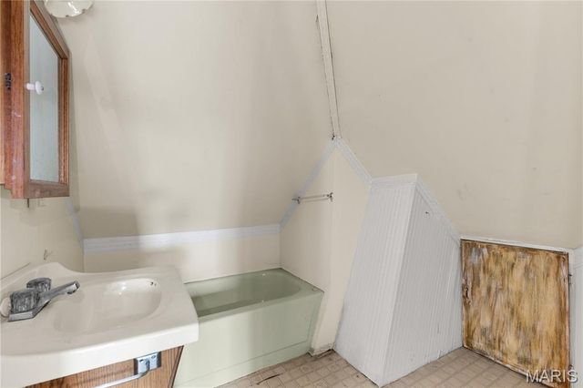 2237 Edison Avenue, Granite City, IL 62040