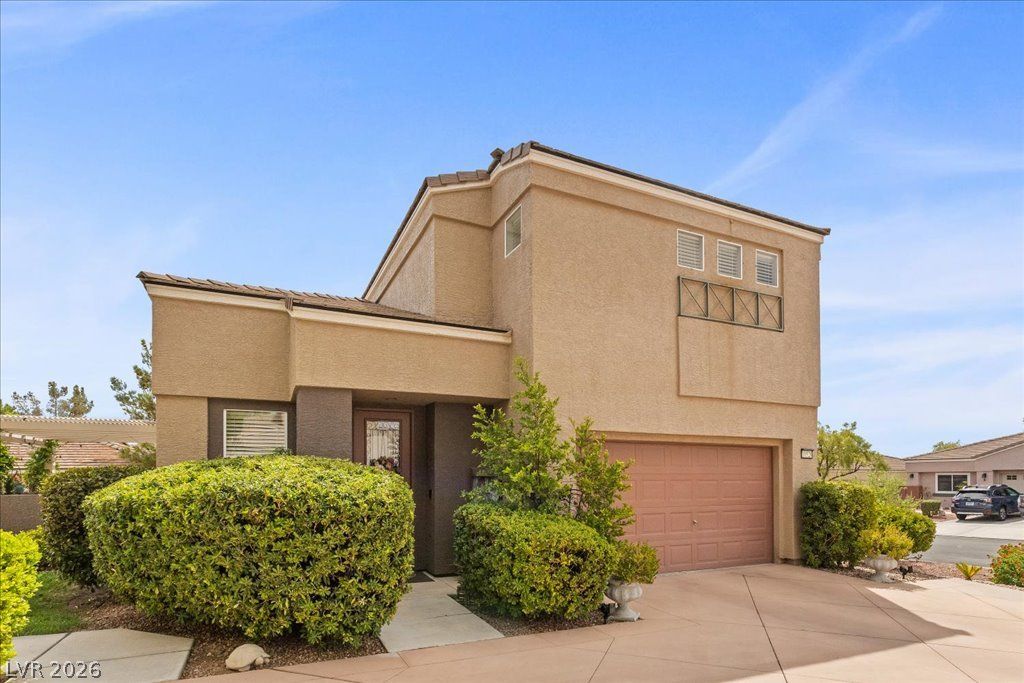 10528 India Hawthorn Avenue, Las Vegas, NV 89144 — photo 4