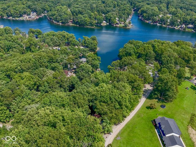 7629 Hummingbird Drive, Nineveh, IN 46164