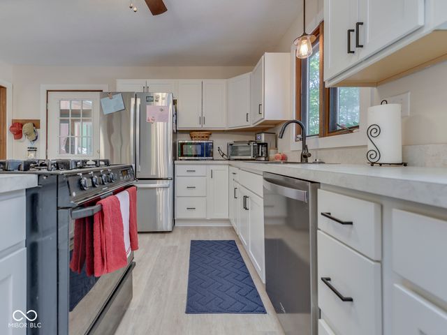 7629 Hummingbird Drive, Nineveh, IN 46164