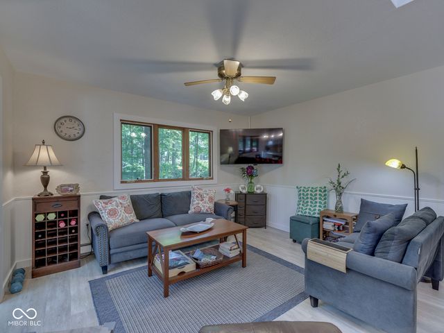 7629 Hummingbird Drive, Nineveh, IN 46164