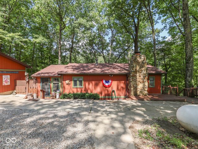 7629 Hummingbird Drive, Nineveh, IN 46164