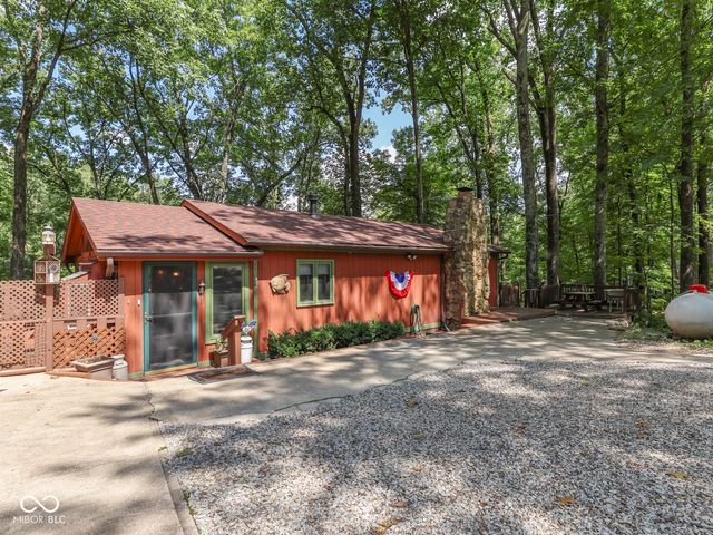 7629 Hummingbird Drive, Nineveh, IN 46164