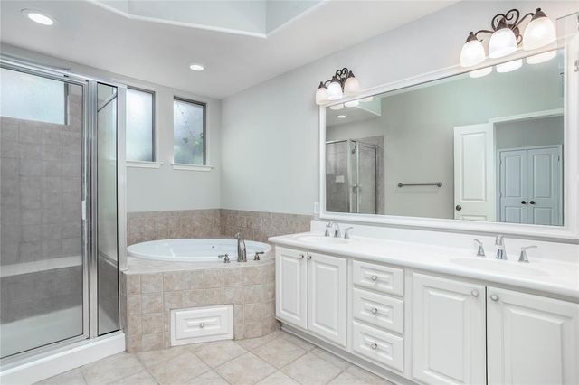 59 Douvaine Court, The Woodlands, TX 77382
