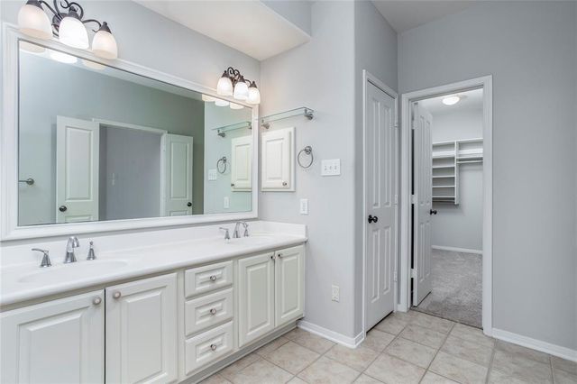 59 Douvaine Court, The Woodlands, TX 77382