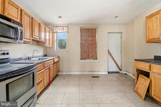 2700 ASHLAND AVE, Baltimore, MD 21205