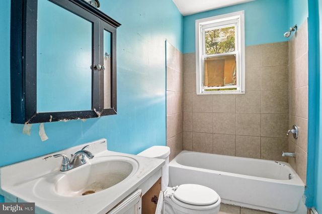 2700 ASHLAND AVE, Baltimore, MD 21205