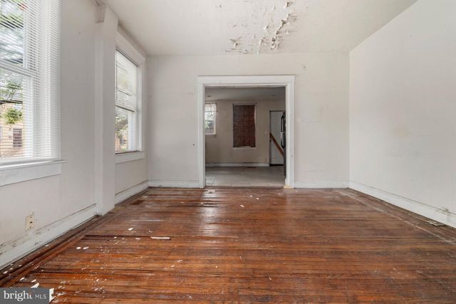 2700 ASHLAND AVE, Baltimore, MD 21205