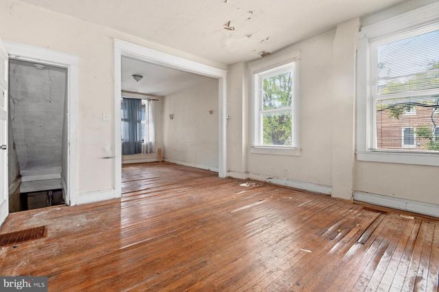 2700 ASHLAND AVE, Baltimore, MD 21205