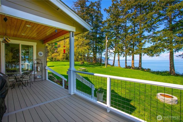 9367 Marshall Road, Bow, WA 98232
