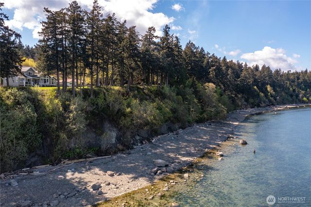 9367 Marshall Road, Bow, WA 98232