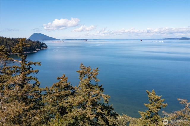9367 Marshall Road, Bow, WA 98232