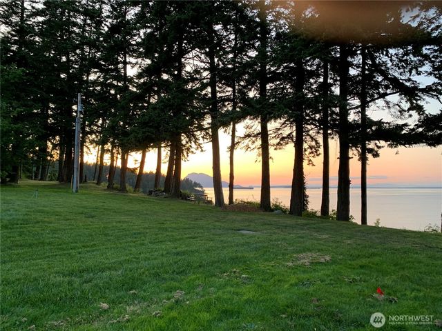 9367 Marshall Road, Bow, WA 98232