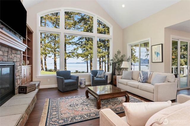 9367 Marshall Road, Bow, WA 98232