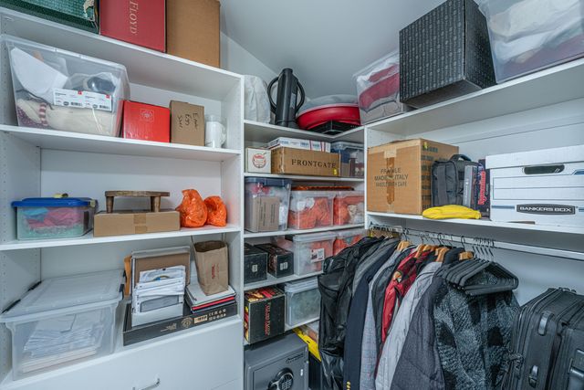 204 Saunter Court, Johns Island, SC 29455