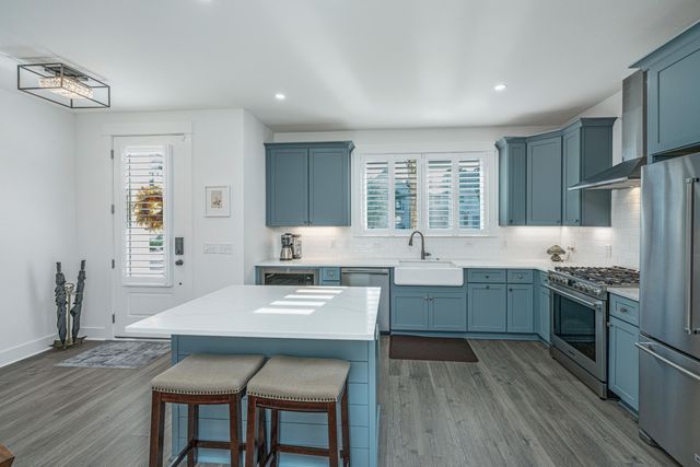 204 Saunter Court, Johns Island, SC 29455