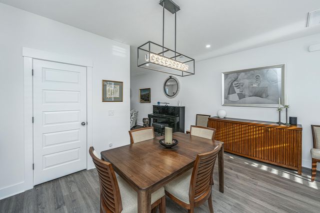 204 Saunter Court, Johns Island, SC 29455