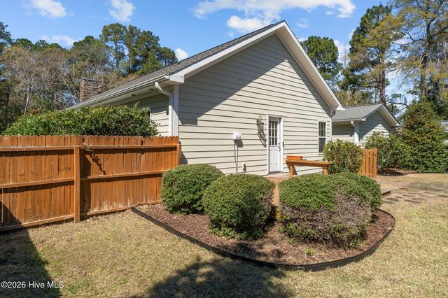 155 E Sheldon Road, Southern Pines, NC 28387
