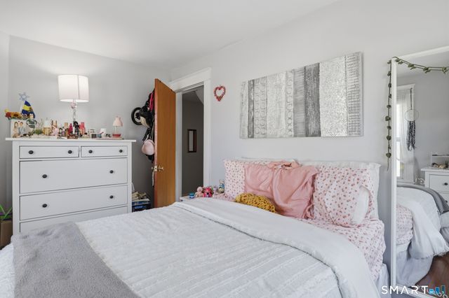 35 Faucett Street, Stamford, CT 06906