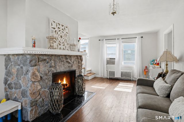 35 Faucett Street, Stamford, CT 06906