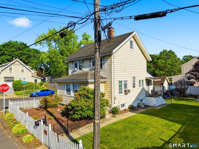35 Faucett Street, Stamford, CT 06906