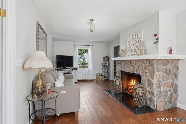 35 Faucett Street, Stamford, CT 06906