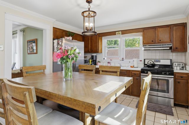 35 Faucett Street, Stamford, CT 06906