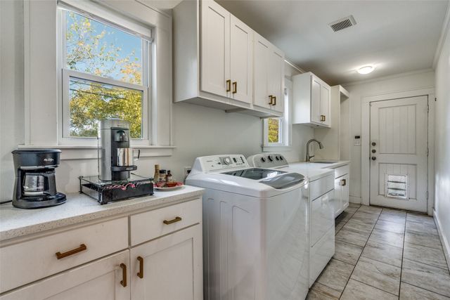 1635 Taft Street, Dallas, TX 75208